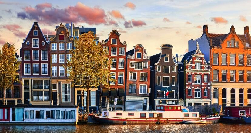 Amsterdam 1x UEF im 3 Hotel ab 40 pro Nacht P. Amsterdam 1x UEF im 3 Hotel ab 40 pro Nacht P.