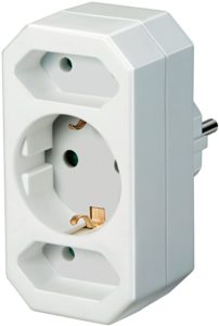 Der Adapterstecker von Brennenstuhl mit zwei Euro-Steckdosen und einer Schutzkontakt-Steckdose in der Farbe weiß für die Steckdose besticht durch seine Qualität und Sicherheit in allen Bereichen. Er verfügt nicht nur über einen erhöhten Berührungsschutz sondern besticht außerdem durch folgende Eigenschaften: Auf 1 Schutzkontakt-Steckdose + 2 Euro-Steckdosen Steckdosen mit erhöhtem Berührungsschutz Farbe Weiß Stecksystem DE