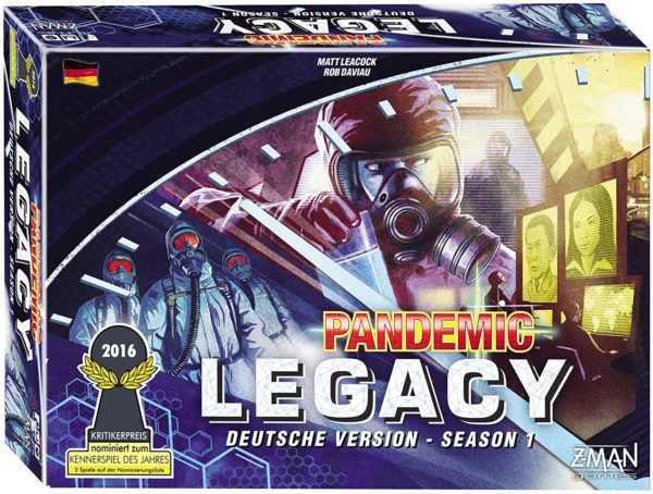 In Pandemic Legacy Season 1 beginnt eines der schlimmsten Jahre der Menschheitsgeschichte. Ob es das allerschlimmste Jahr wird, liegt ganz in den Händen der Spieler, die gemeinsam antreten müssen, um die Welt zu retten. Anders als in Pandemie zuvor, haben alle Aktionen in einer Partie Auswirkungen auf die folgenden Partien. Durch dauerhafte Veränderungen wird jede Partie einzigartig und jedes Spiel zu einer besonderen Erfahrung. Stellt euch der neuen Herausforderung und erlebt eure ganz persönliche Rettung der Welt.....