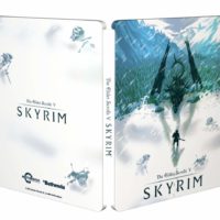 Limitierte Edition inkl. Skyrim Steelbook Ausgezeichnet mit mehr als 200 "GAME OF THE YEAR"-Awards Die Special Edition enthält das Spiel mit allen drei Erweiterungen und liebevoll überarbeiteten Grafiken und Effekten Die Erweiterungen umfassen Dawnguard; Hearthfire und Dragonborn The Elder Scrolls V: Skyrim Special Edition ist PlayStation Pro optimier