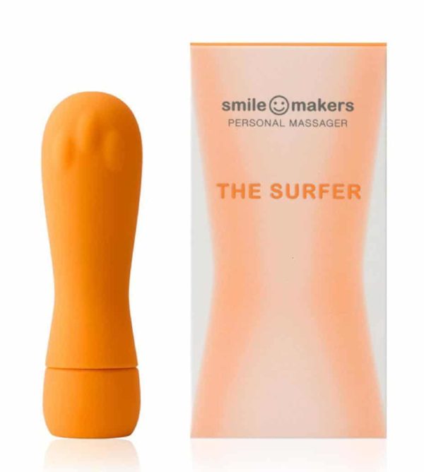 Mehr als 70 % aller Frauen brauchen Klitorisstimulation, um zum Orgasmus zu kommen. Der Surfer, ein kraftvoller und kompakter Klitoris-Vibrator, ist ein Experte, wenn es darum geht, Wellen des Vergnügens zu bereiten... Sein abgerundeter Kopf und seine kleinen Flossen erzeugen den perfekten Druck, um die Wunder des klitoralen Orgasmus zu entfesseln.