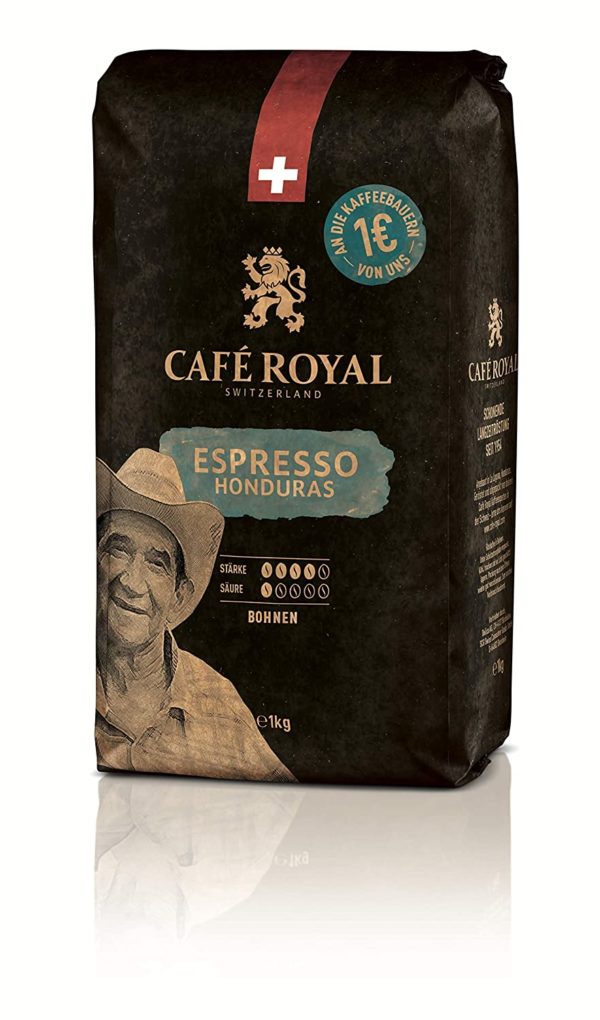 Café Royal Honduras Espresso: rassiger Espresso mit intensiv, würzigen Lakritz- und Haselnussaromen und einer dichten, haselnussbraunen Crema. Edle Mischung aus hochwertigen Arabicabohnen. Umweltfreundlich: Dieser Bohnenkaffee ist 100% Arabica aus Honduras, handverlesen und UTZ-zertifiziert. Wir setzten uns für eine verantwortungsbewusste, umweltfreundliche Kaffeeproduktion ein. Dein Kaffee im Detail: Röstkaffee in ganzen Bohnen - Verpackung 1 kg- Intensität 4 von 5 - säure 1 von 5 - DUNKLE Röstung Kompatibilität: perfekt für Vollautomaten mit integriertem Mahlwerk, espresso-kolbenmaschinen und klassischen Filteraufguss. Schweizer Premiumkaffee: Unsere Leidenschaft sind hochwertige Kaffeeprodukte. Wir beschaffen, veredeln und verpacken Kaffee seit 1954.