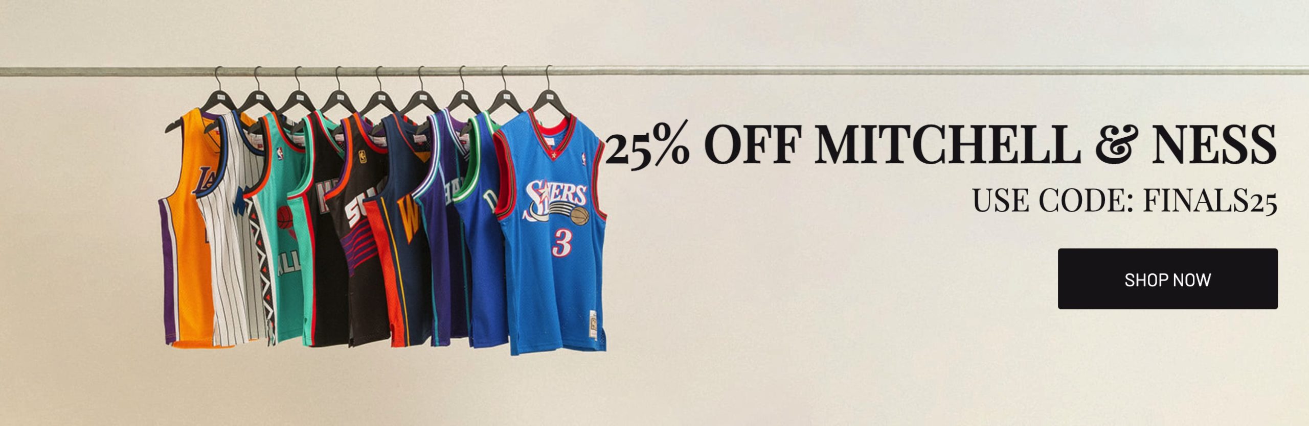 Mitchell und Ness Sale scaled Mitchell und Ness Sale scaled
