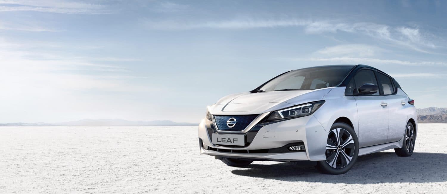 20 nissan Leaf hero front with city background 20tdieulhdpace101.jpg.ximg .l full m.smart