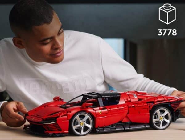 Lego Technic 42143   Ferrari Daytona SP3