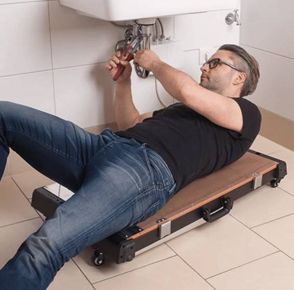 Meister_Universal-Werkbank_4_in_1_Tritt-Hocker_Rollbrett_Transportroller_wendbarer_Arbeitsplatte_Hoehenverstellbar_Werkzeugbank_Werktisch