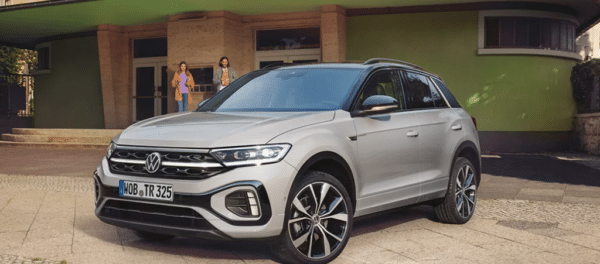 VW T-Roc schräge Ansicht auf Front und Seite