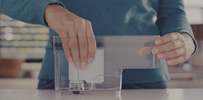 Philips AquaClean Kalk- und Wasserfilter in der Anwendung