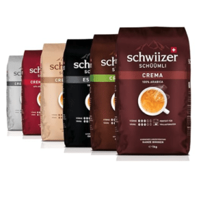 Eine Auswahl an verschiedenen Sorten Schwiizer Schüümli Kaffeebohnen