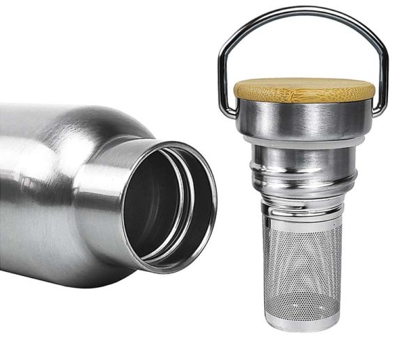 KIRKJUBUR 22Eisur22 Edelstahl Trinkflasche mit Teesieb 05 L silber  e1711473046764