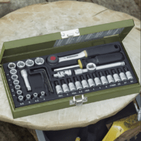Proxxon 23080 Feinmechaniker Satz mit 6,3mm (1/4") Umschaltratsche und Schraubendrehergriff 36teilig Werkzeug-Set mit Stahlkasten Abmaß 30x12.5x5cm4