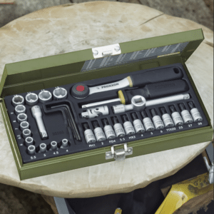 Proxxon 23080 Feinmechaniker Satz mit 6,3mm (1/4") Umschaltratsche und Schraubendrehergriff 36teilig Werkzeug-Set mit Stahlkasten Abmaß 30x12.5x5cm4