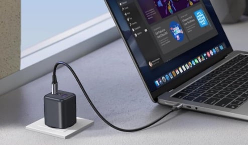 Ugreen 45 Watt GaN Schnell Ladegeraet Ugreen 45 Watt GaN Schnell Ladegeraet