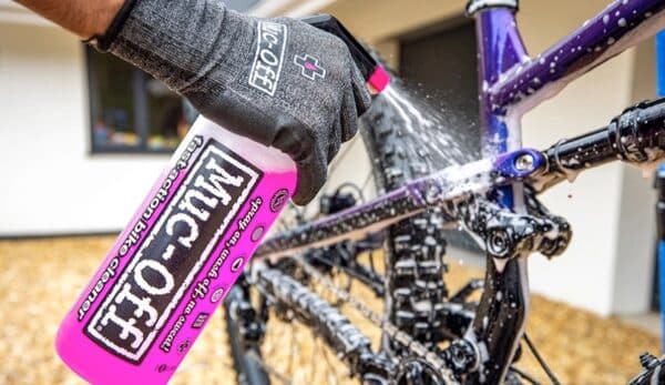 Muc Off eBike Essentials Kit   Essentials zum Reinigen und Schuetzen Ihres E Bikes   Enthaelt Muc Off Fahrradreiniger Bike Prote 2026 02 13 12 13 22