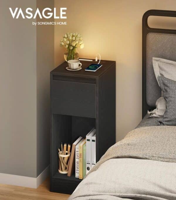 Nachttisch mit LED Beleuchtung USB Anschluessen und Schublade 2026 03 09 14 54 17