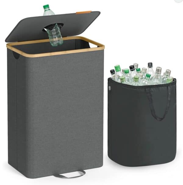 SONGMICS 95L Pfandflaschen Sammelbehaelter mit Deckel und Loch 2026 03 12 10 07 27