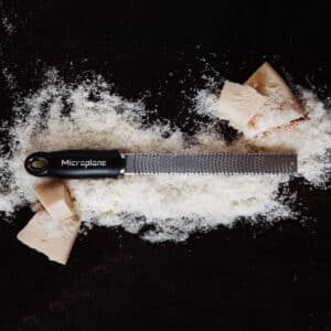 🍋 Microplane Zester zum Bestpreis 🧑‍🍳 Küchenreibe für Käse, Zitrusfrüche, Muskatnuss, etc.